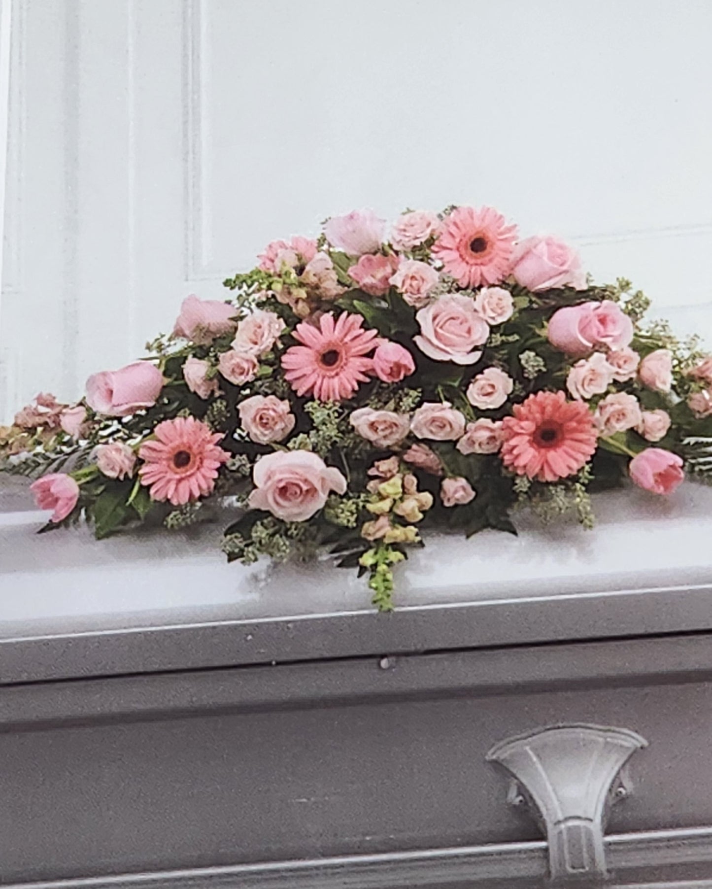 Sympathy Casket Cover – Elegant Funeral Casket Spray Arrangement