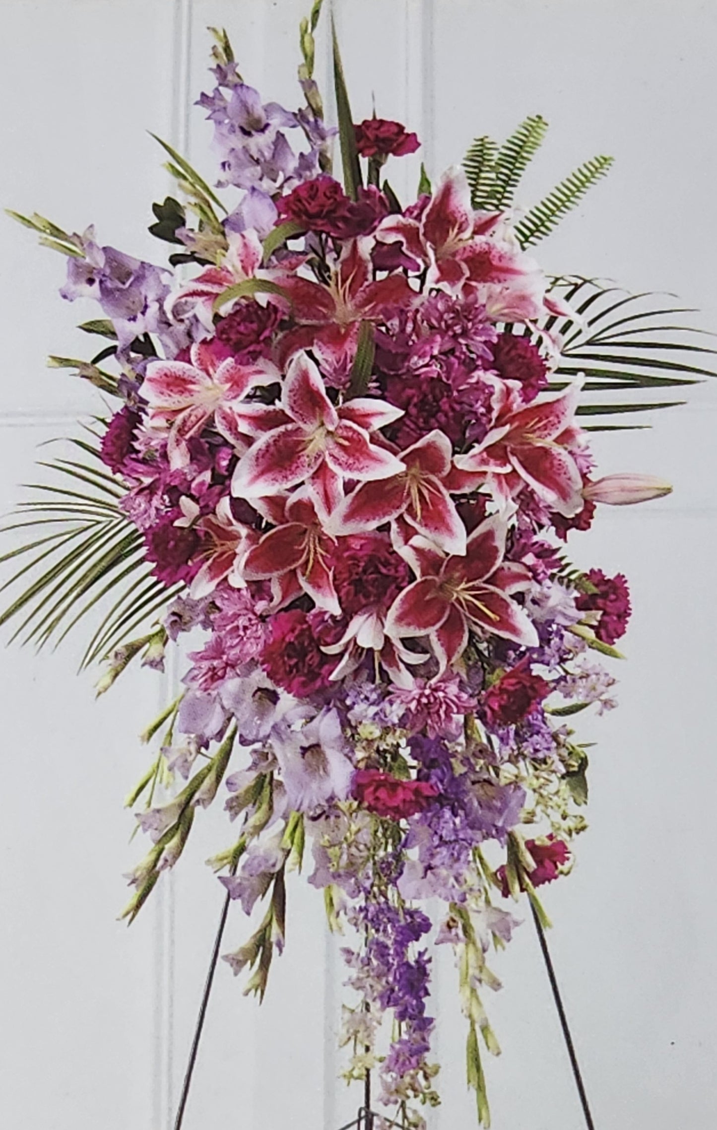 Sympathy Sprays – Funeral Standing Spray Flower Arrangements