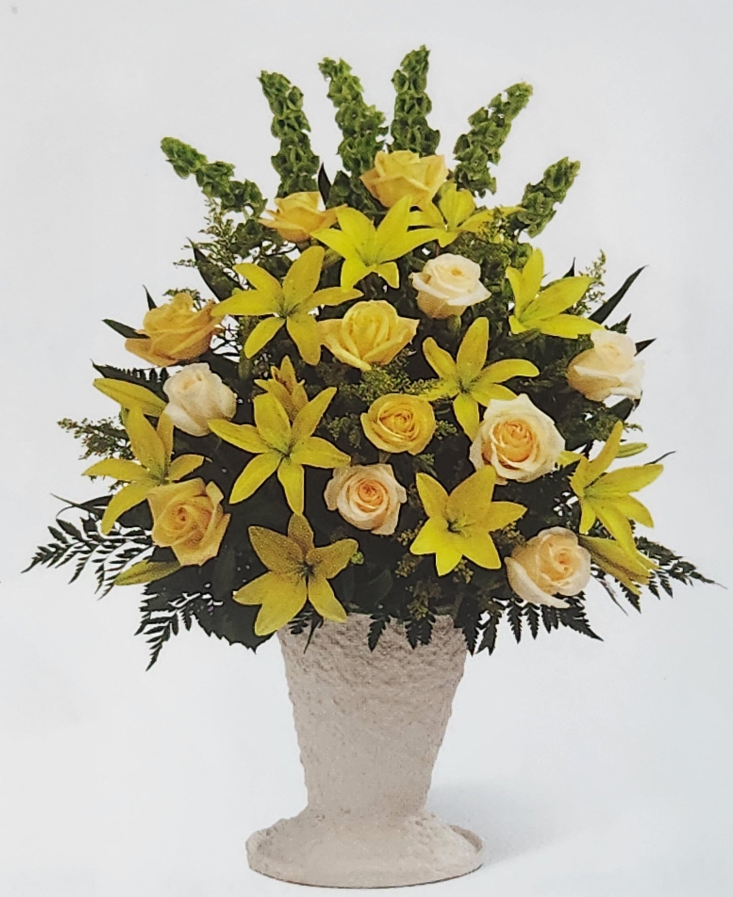 Sympathy Basket – Fresh Sympathy Flower Basket Arrangement