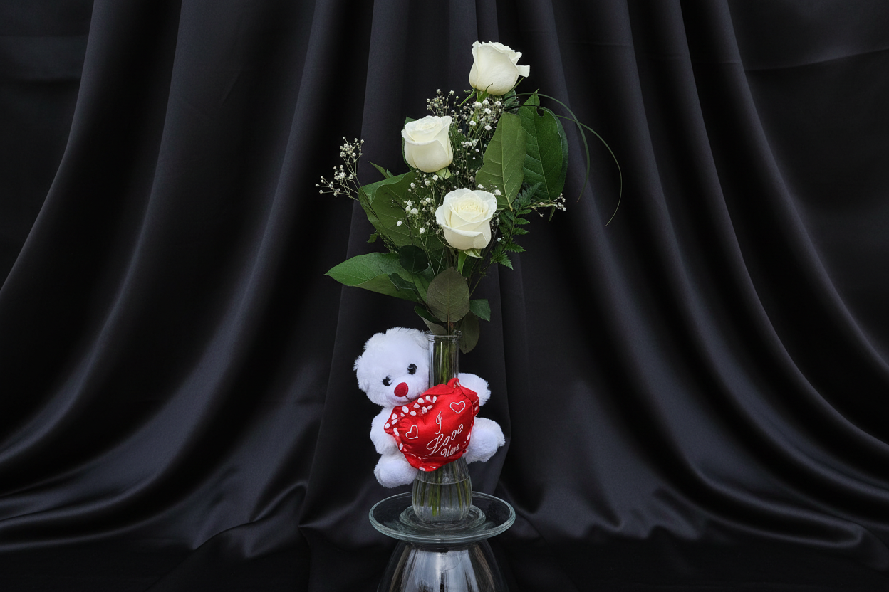 Premium 3 Roses Bud Vase | Fresh Rose Bud Vase Delivery