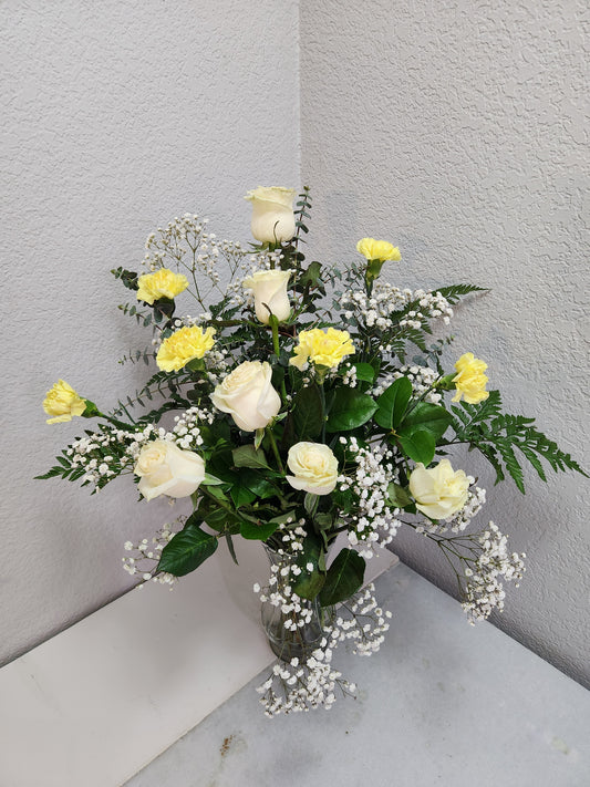 6 Premium WHITE Roses & 6 YELLOW Carnations